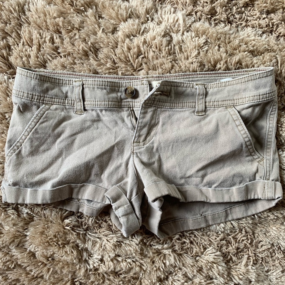 Khaki Hollister Shorts - Size 3